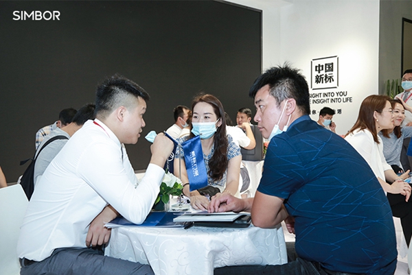 首日盛况 | 新标365全候系统，实力引爆建博会！