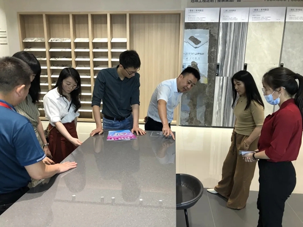 岚庭装饰集团莅临冠珠陶瓷五感体验馆参观交流! 岚庭装饰集团莅临冠珠陶瓷五感体验馆参观交流!