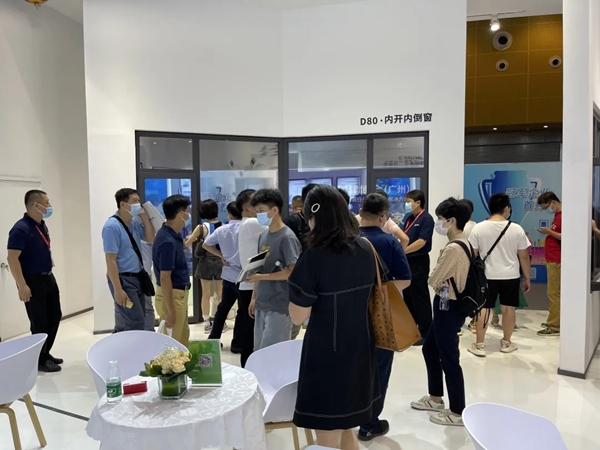 三项殊荣载誉而归!嘉寓系统门窗亮相中国建博会(广州) 三项殊荣载誉而归!嘉寓系统门窗亮相中国建博会(广州)