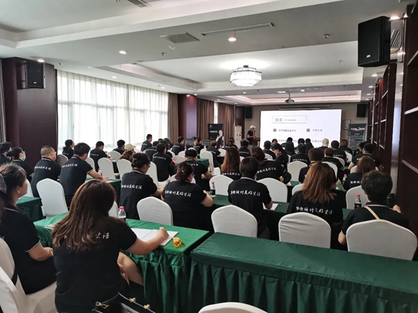 卡贝伯爵商学院第四届设计精英培训会圆满收官！