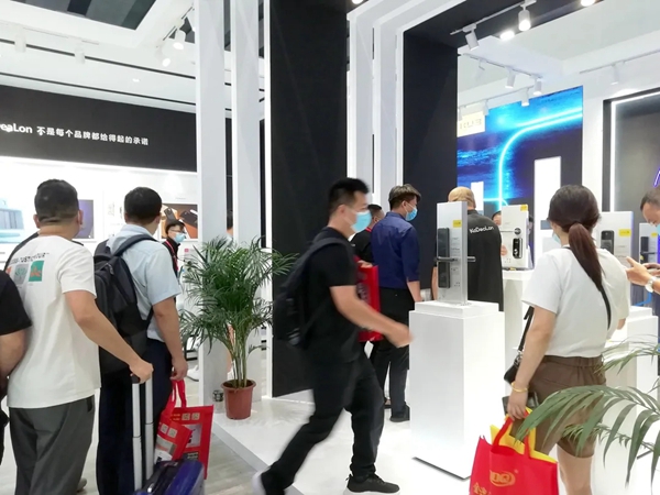 打响2021下半场的“第一枪”！KUB智能锁中国建博会（广州）完美收官！