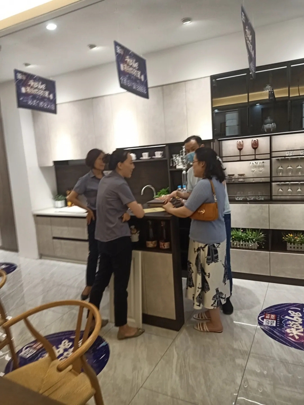 邦元名匠郑州旗舰店试业一个月连签26单! 邦元名匠郑州旗舰店试业一个月连签26单!