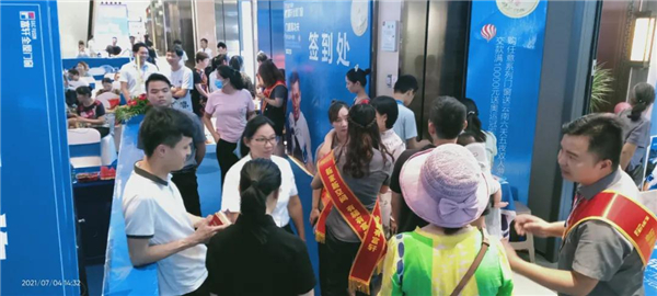 富轩全屋门窗冠军品质中国行湘赣联动明星签售会引爆终端 富轩全屋门窗冠军品质中国行湘赣联动明星签售会引爆终端