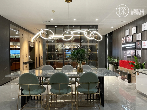 金牌厨柜全屋定制探店 |坐标上海， 373㎡展厅诠释自由随性生活态度
