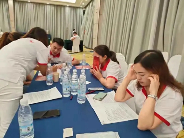 金牌亚洲瓷砖终端成交系统集训营首站圆满结营! 金牌亚洲瓷砖终端成交系统集训营首站圆满结营!