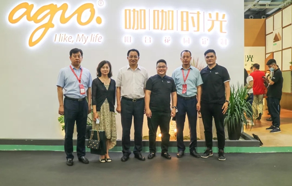 新材料新机遇|agio咖咖时光展台前人潮汹涌