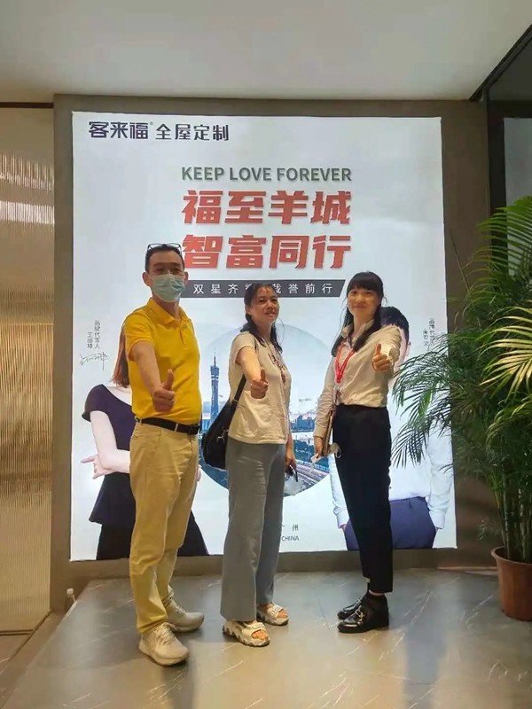 客来福全屋定制实力抢镜，引爆展会新高潮