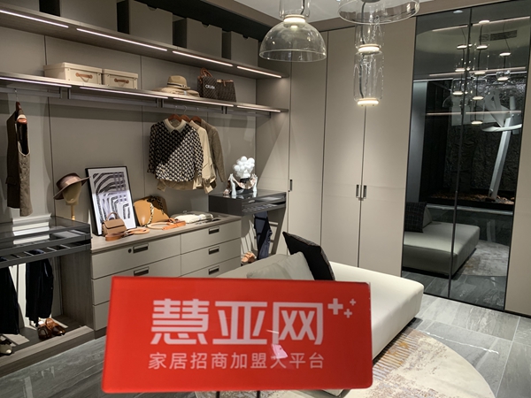 伊百丽轻奢定制李伟：用设计的5个力推动品牌战略升级