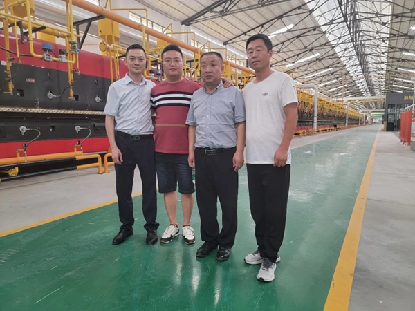 顺辉陶瓷与永家中国签署战略合作协议