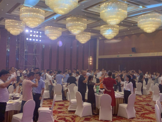 以设计 筑未来-伊百丽品牌升级发布会暨2021全国经销商年会圆满成功
