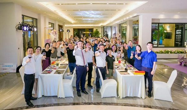 致尚门窗《价值塑造·致胜之道》超级研修班暨5.0专卖店耀世发布会圆满收官！