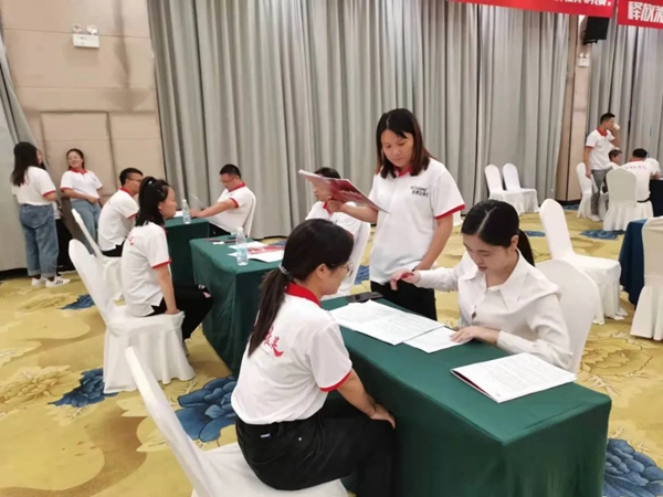 金牌亚洲瓷砖终端成交系统集训营首站圆满结营! 金牌亚洲瓷砖终端成交系统集训营首站圆满结营!