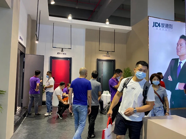 家德利门业中国建博会（广州）上精彩绽放！