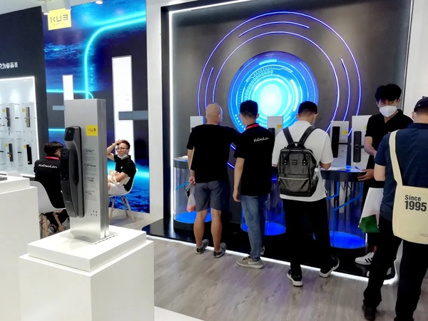打响2021下半场的“第一枪”！KUB智能锁中国建博会（广州）完美收官！