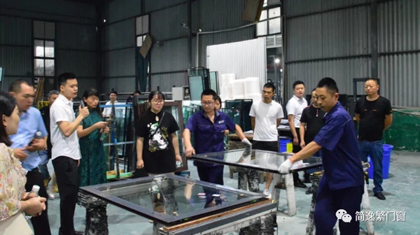 简逸繁门窗 | 百万大商招商峰会暨新品发布会圆满成功 简逸繁门窗 | 百万大商招商峰会暨新品发布会圆满成功