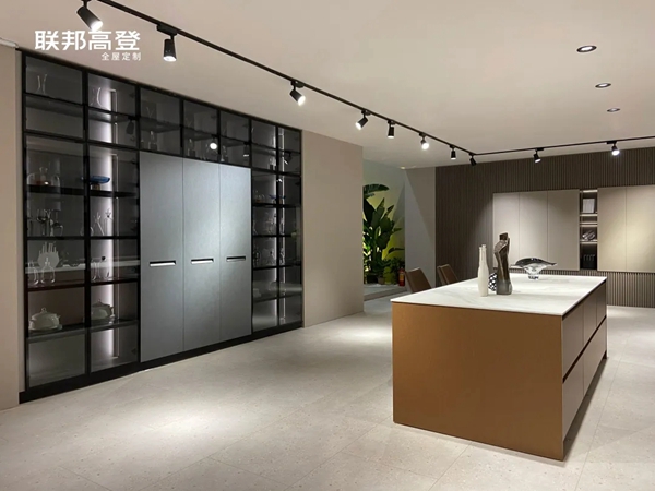 联邦高登全屋定制质感C位，璀璨亮相于广州建博会