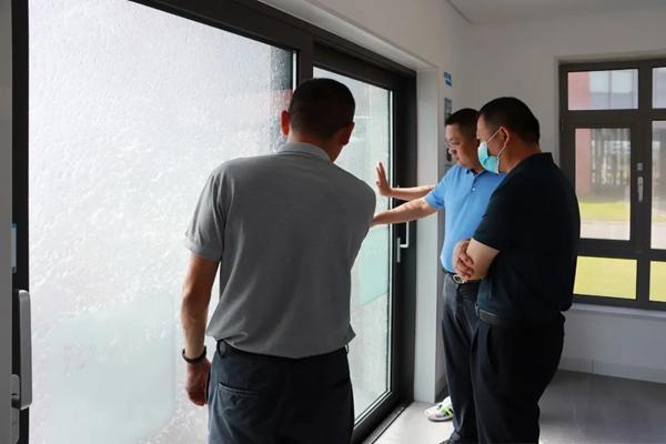 河南金沙集团董事长一行莅临贝克洛系统门窗参观交流