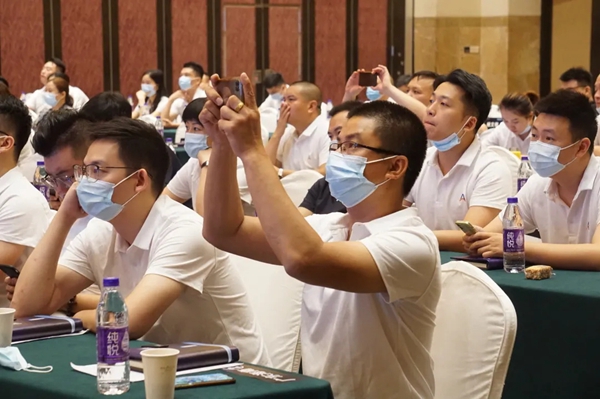 2021皮阿诺收纳橱柜/全屋定制战略经销商年中营销峰会暨总裁高级研修班圆满结束！