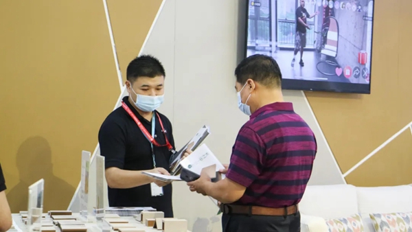 新材料新机遇|agio咖咖时光展台前人潮汹涌