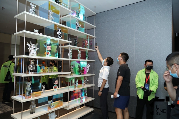 里外LiONE品牌发布会首次亮相