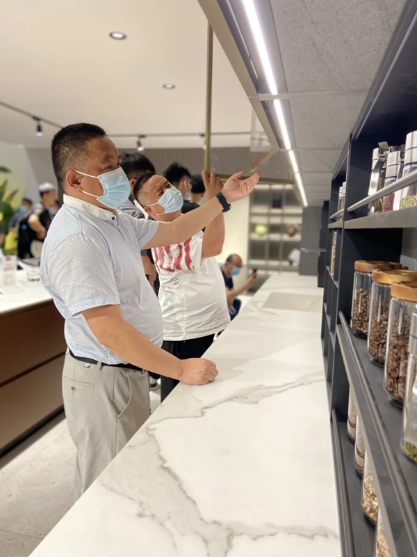 联邦高登全屋定制质感C位，璀璨亮相于广州建博会