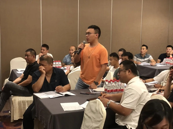 金骑士T型木门第三期启航培训班圆满结束