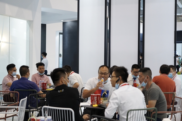 飞宇门窗：千万梦想为你而来