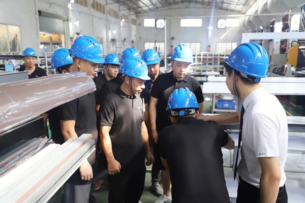 欧哲门窗:行业首个门窗安装实训基地迎来首批学员! 欧哲门窗:行业首个门窗安装实训基地迎来首批学员!