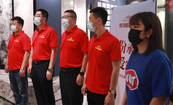 马可波罗陶瓷致敬“高温超人”,炎炎酷暑送清凉 马可波罗陶瓷致敬“高温超人”,炎炎酷暑送清凉