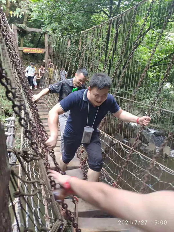 博仕门窗|开展趣味活动，演绎精彩人生