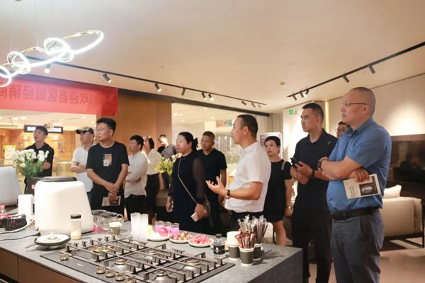 首造智能全屋定制推动“高定”与“智能”深度融合
