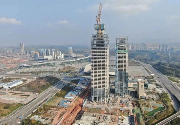 经典见证品质，安泰建筑胶服务成都新地标