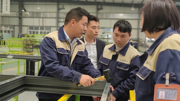 雅之轩门窗狠抓产品质量，打造高标准门窗