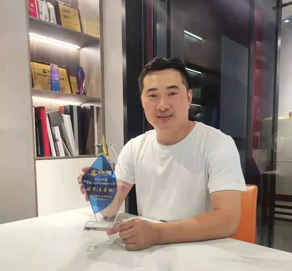 冠邦门窗：大店与大品牌是有效销售武器