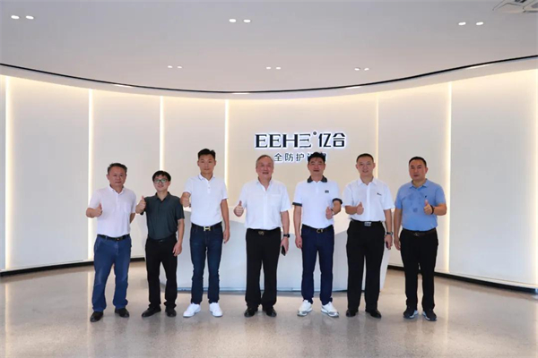 亿合门窗与华数机器人达成战略合作