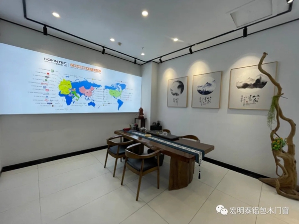 宏明泰门窗旗舰店重装升级，奢华亮相安徽六安红星美凯龙！