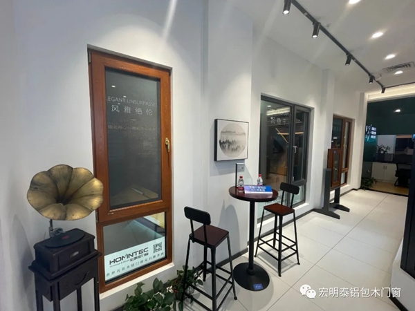 宏明泰门窗旗舰店重装升级，奢华亮相安徽六安红星美凯龙！
