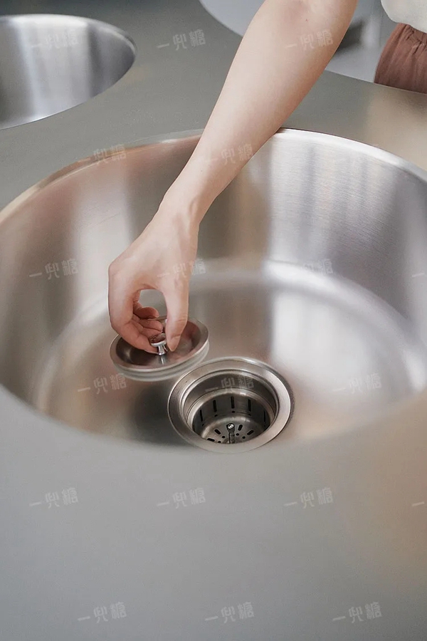 法迪奥不锈钢艺术家居|家里橱柜怎么选既好看又实用？