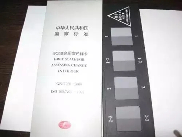 持久抗晒，保色不将“旧” | 凡瑞歌德整体衣柜为家持久保真