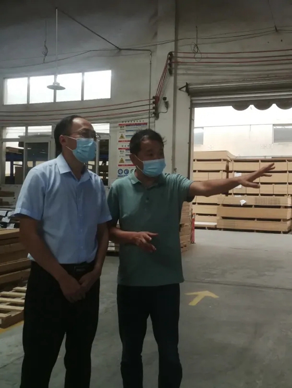 家由莱全屋定制|巴南区区委常委一行莅临指导工作 家由莱全屋定制|巴南区区委常委一行莅临指导工作