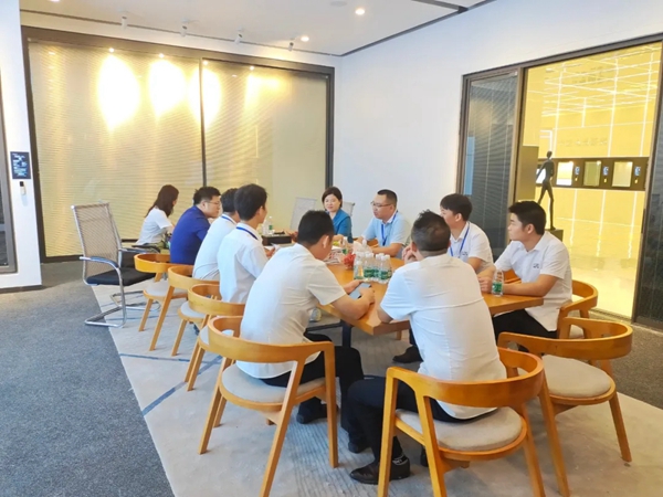 文拓国际门窗受邀赴汉狮总部参观交流！