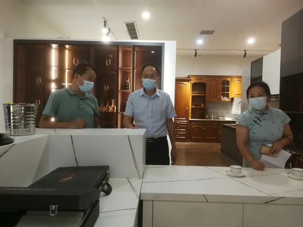 家由莱全屋定制|巴南区区委常委一行莅临指导工作