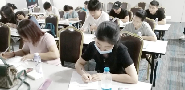 万格丽不锈钢厨柜·全屋定制终端培训“第三期特训营”圆满结业 万格丽不锈钢厨柜·全屋定制终端培训“第三期特训营”圆满结业