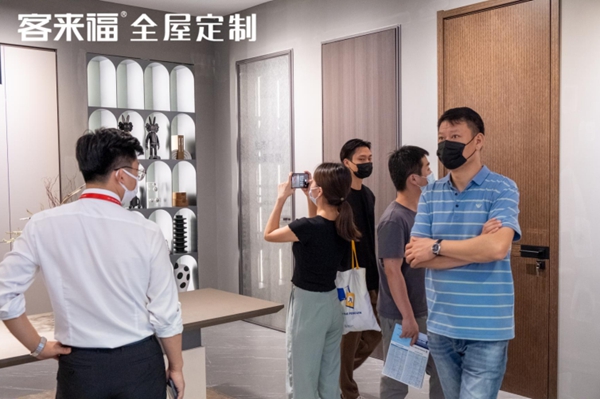 客来福全屋定制实力签约，荣膺广州建博会招商榜第二名！