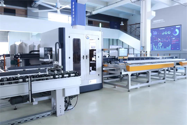 皇派门窗：打造智慧工厂，赢取制胜先机！