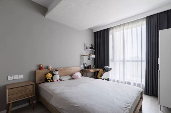 帅太全屋定制|130㎡大三房，灰色系客餐厅设计，太会装啦！