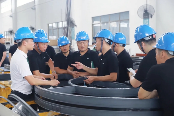 欧哲门窗:行业首个门窗安装实训基地迎来首批学员! 欧哲门窗:行业首个门窗安装实训基地迎来首批学员!