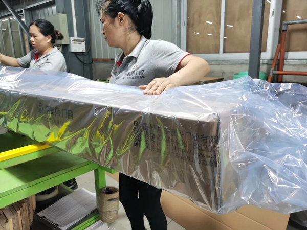 帝奥斯门窗解锁门窗从包装到安装过程