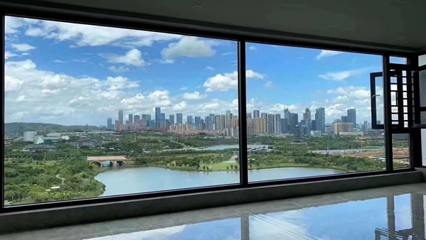 凤铝高端系统门窗告诉你阳台应该封还是不封