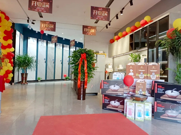 超600㎡地标式展厅荣耀绽放！90度家居西宁旗舰店隆重开业！
